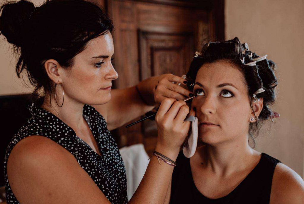 Makeup Artist Salah Satu Pekerjaan dengan Gaji Tinggi Untuk Wanita