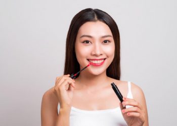 Rekomendasi Lip Tint Terbaik dan Tahan Lama