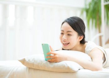 cara mengembalikan mood wanita lewat chat