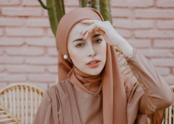 Warna Jilbab Yang Cocok Dengan Baju Mocca