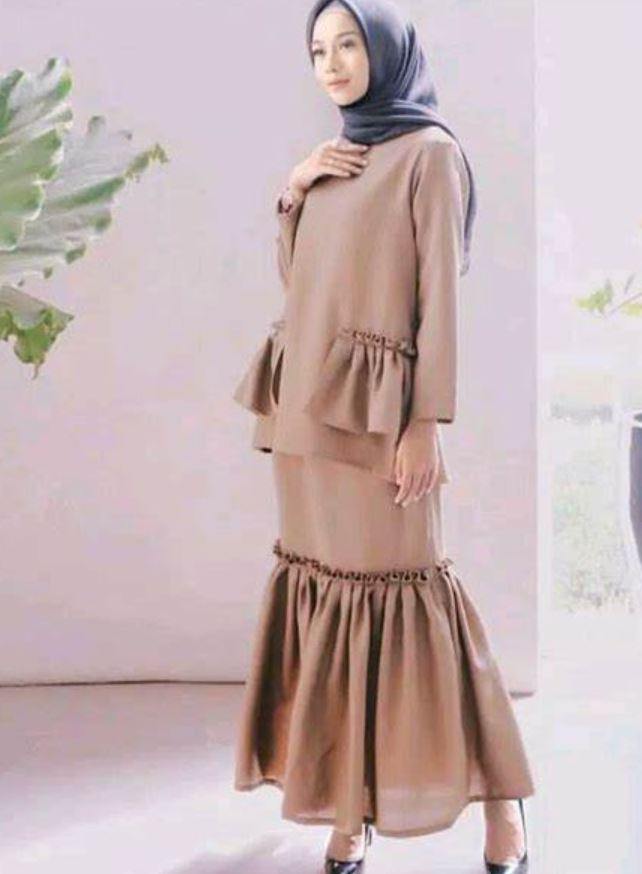 Jilbab Warna Dark Grey Cocok Untuk Baju Mocca