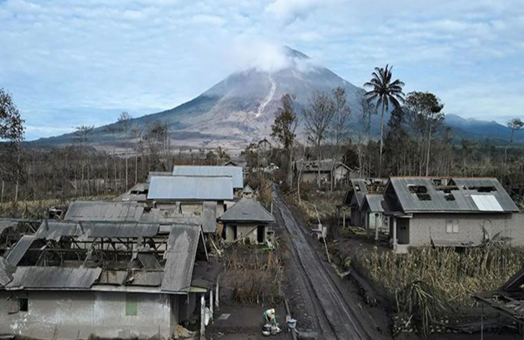 Erupsi Gunung Semeru