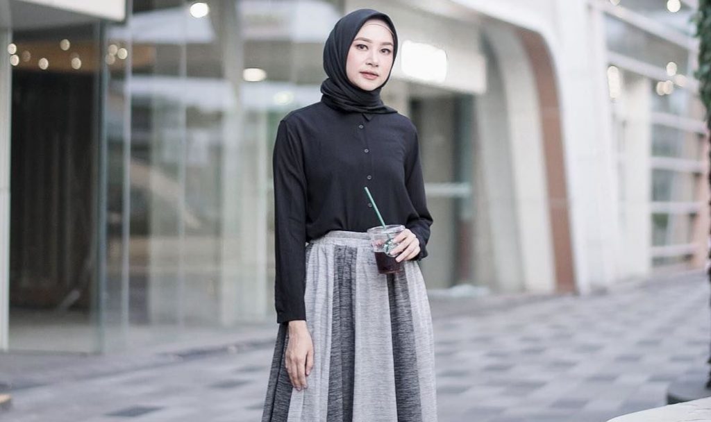 OOTD Ngampus Pakai Rok