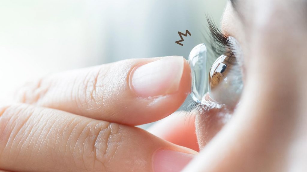 Merk Softlens yang Berbahaya