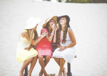 Bahagialah dengan Caramu Sendiri