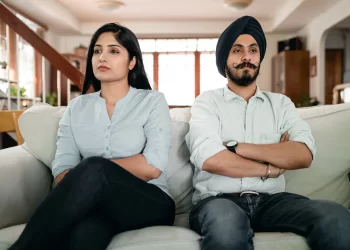 Ciri-Ciri Istri Selingkuh